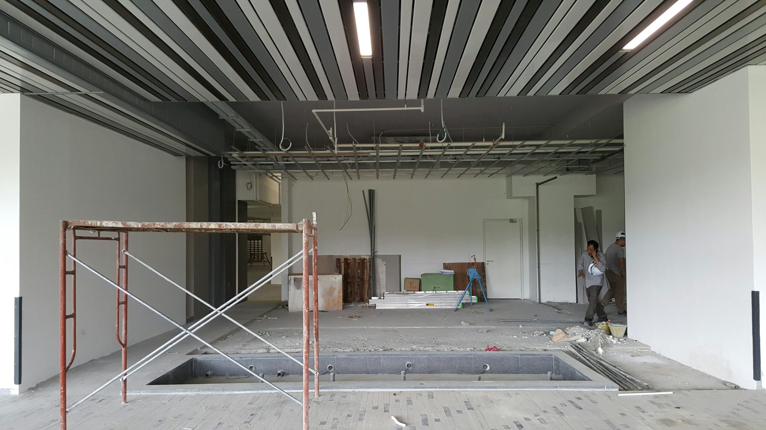 Chantier de rénovation hôtelière en progression